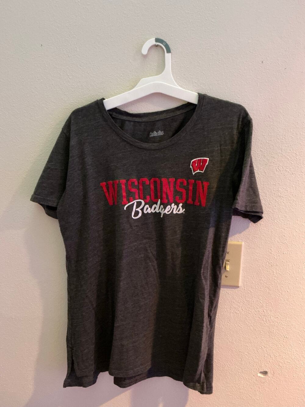 Wisconsin Badgers Tshirt, Medium